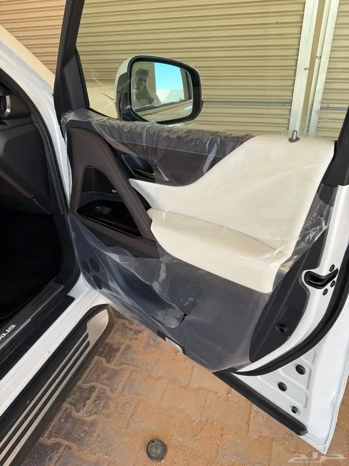 جيب لكزس سعودي BB 12