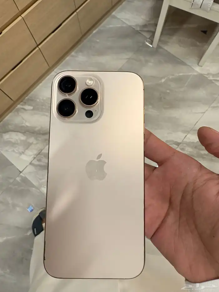 ايفون 16 برو ماكس 2