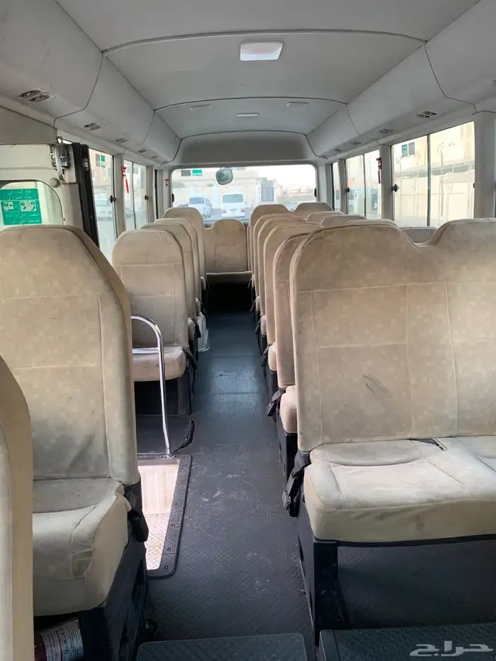 تويوتا باص ركاب كوستر  بنزين 10