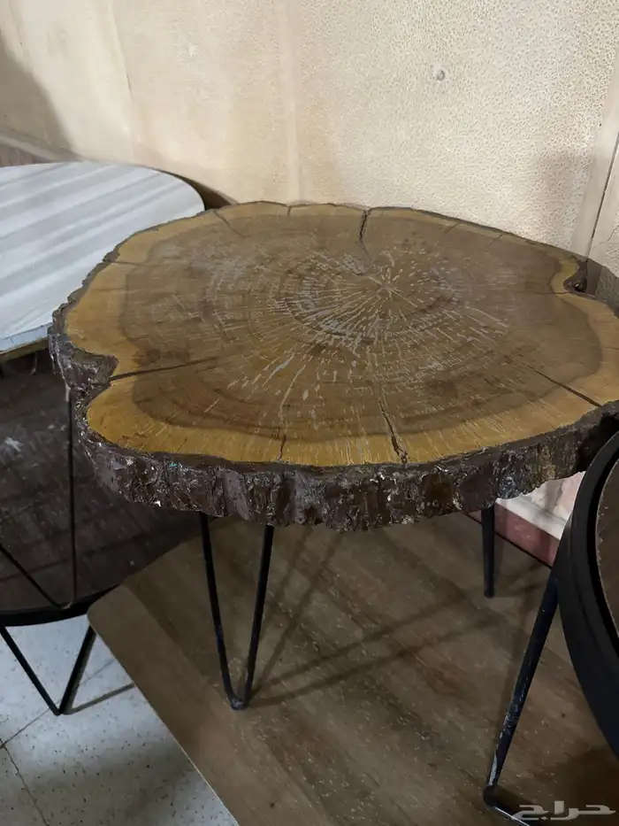 كنب 4 مفرد مع 2 طاولات 3