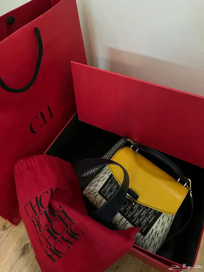 شنطة كارولينا هيريرا 0