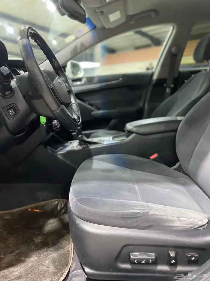 كيا كادينزا 2011 8