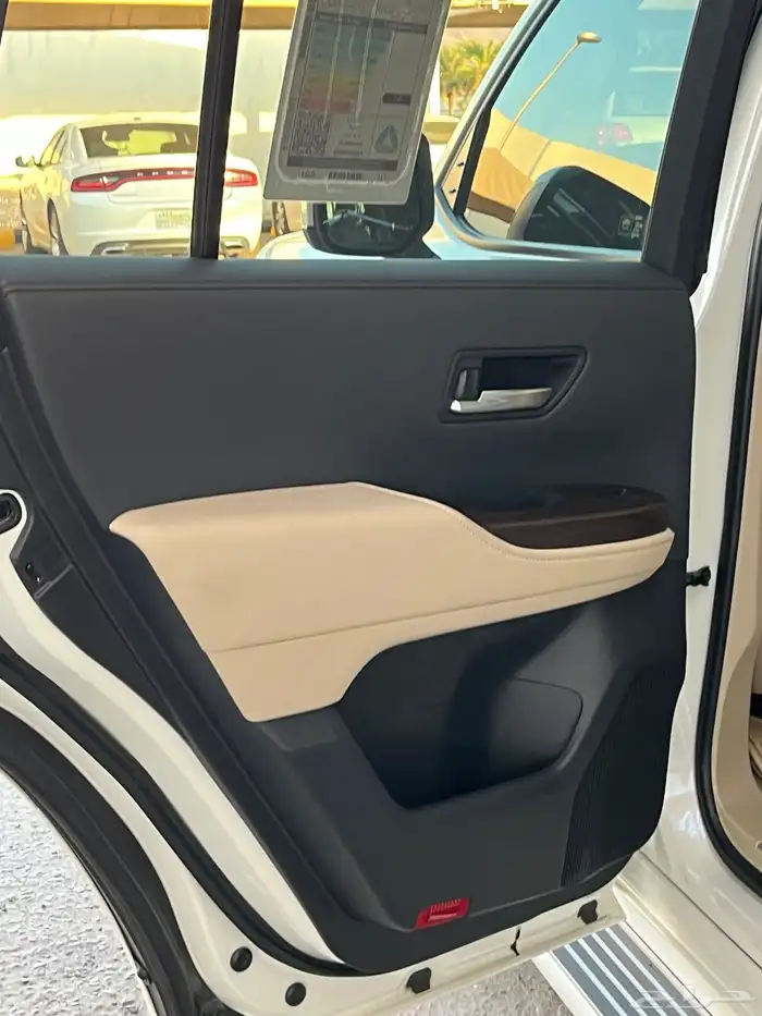 لاندكروزر 2024 رقم L4 26