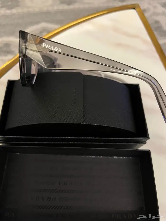 نظارة برادا الاصليه 2