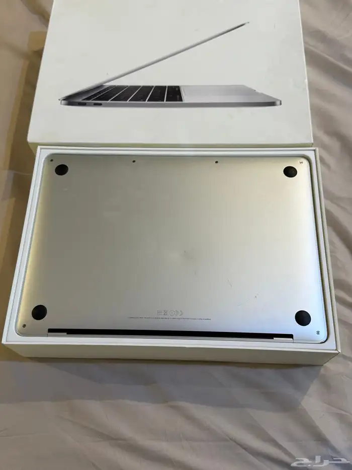 ماك بوك برو 2017 4