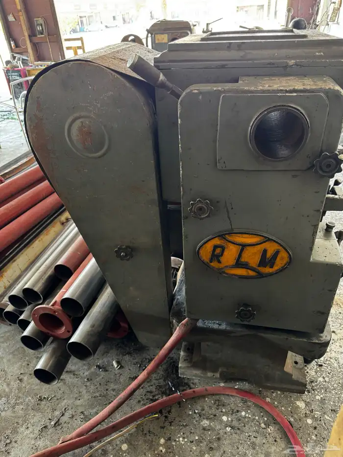 مكينة خراطة 2 متر الباكستانيه مع المعددات و اكسوارات كامله 5