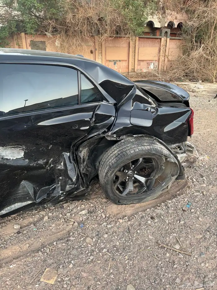 كرايسلر 2023 v6 300s فل كامل اسود للبيع 3