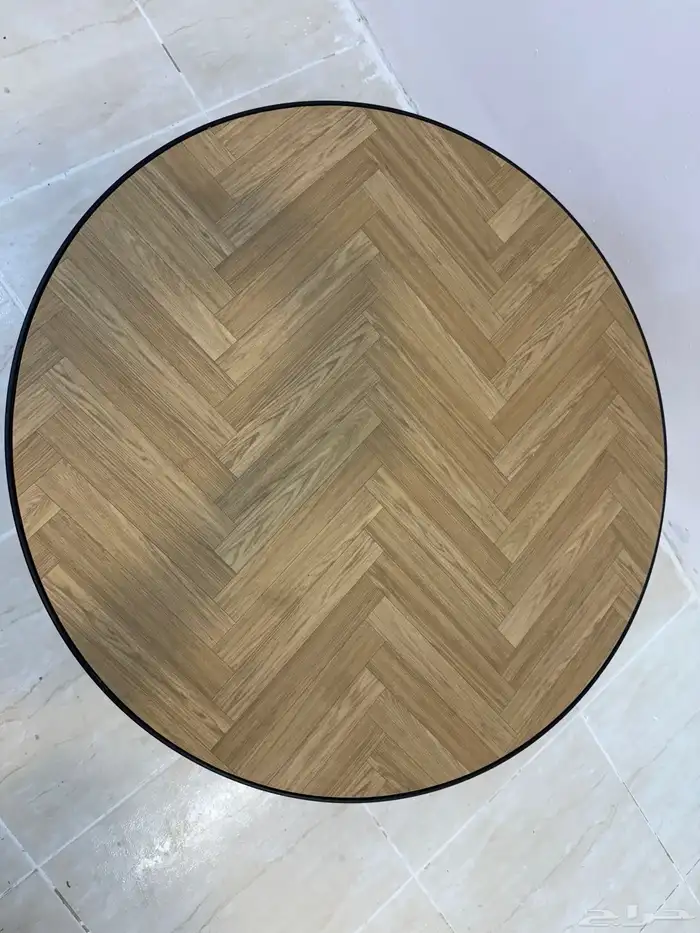 اثاث طاوله نظيفه جدا اخت الجديده السعر150 ريال القريات 0