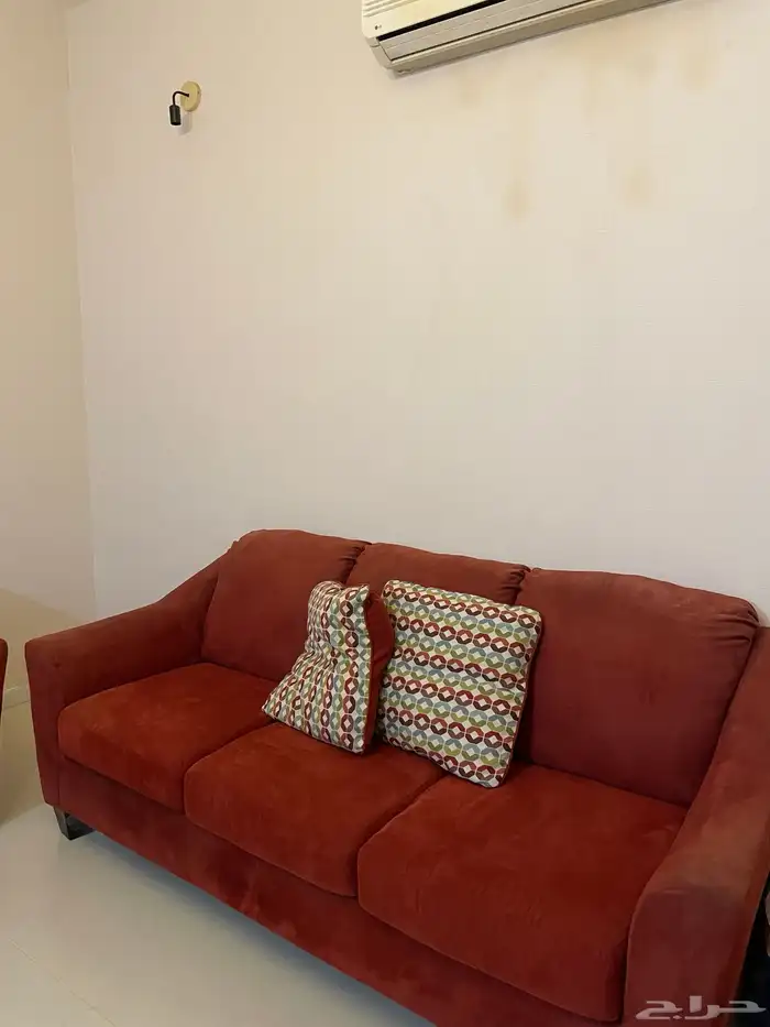 طقم كنب و طاولة 2