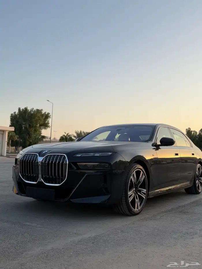 للبيع بي ام دبليو 735 2026 M-KIT 0