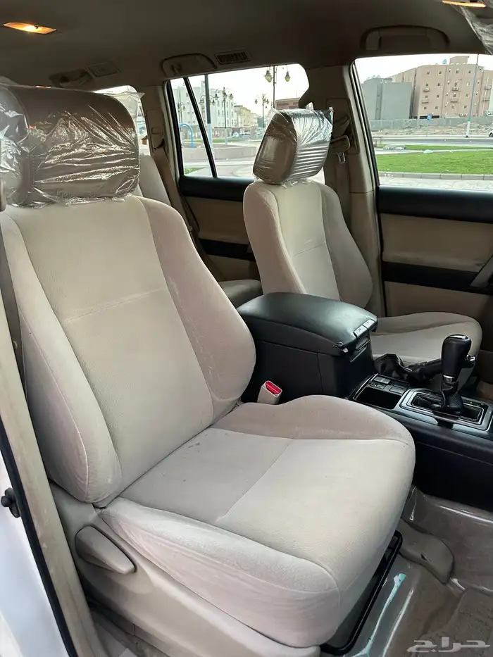 جيب برادو تويوتا TXL 2011 مخزن بحالة الوكالة 51