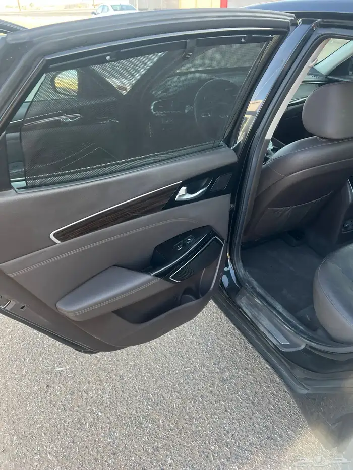 كيا كادنزا 10