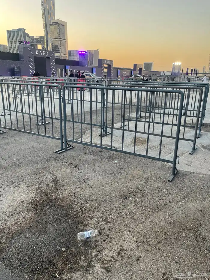 حواجز للبيع ولأيجار تنظيم حركة المرور تنظيم حشود 10