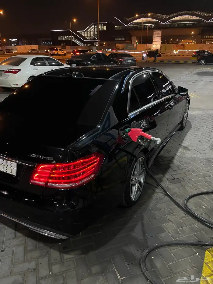 مرسدس E300 للبيع 6