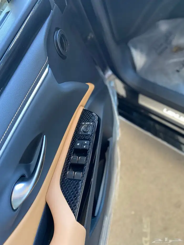 لكزس ES 350 موديل 2025 ممشى 10 ألف كيلو متر 8