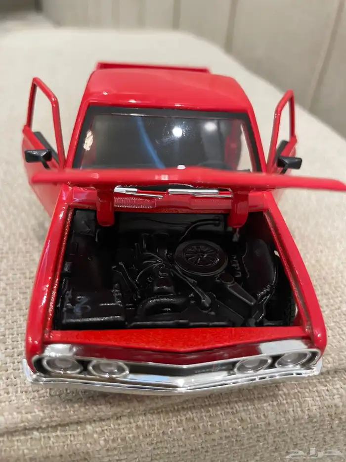 مجسم داتسون موديل 1973. 6