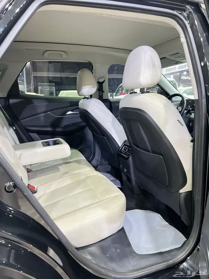 دونج فينج AX7 2023 فل كامل سعودي ماشي 30 الف 12