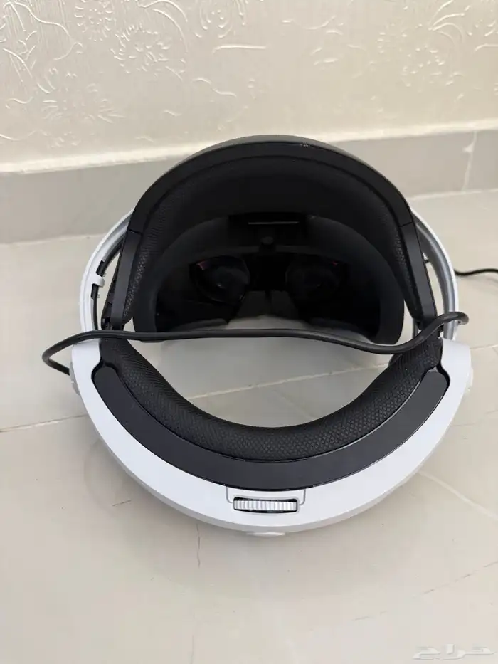 نظارة الواقع الافتراضي VR تشتغل على سوني فور وفايف 1