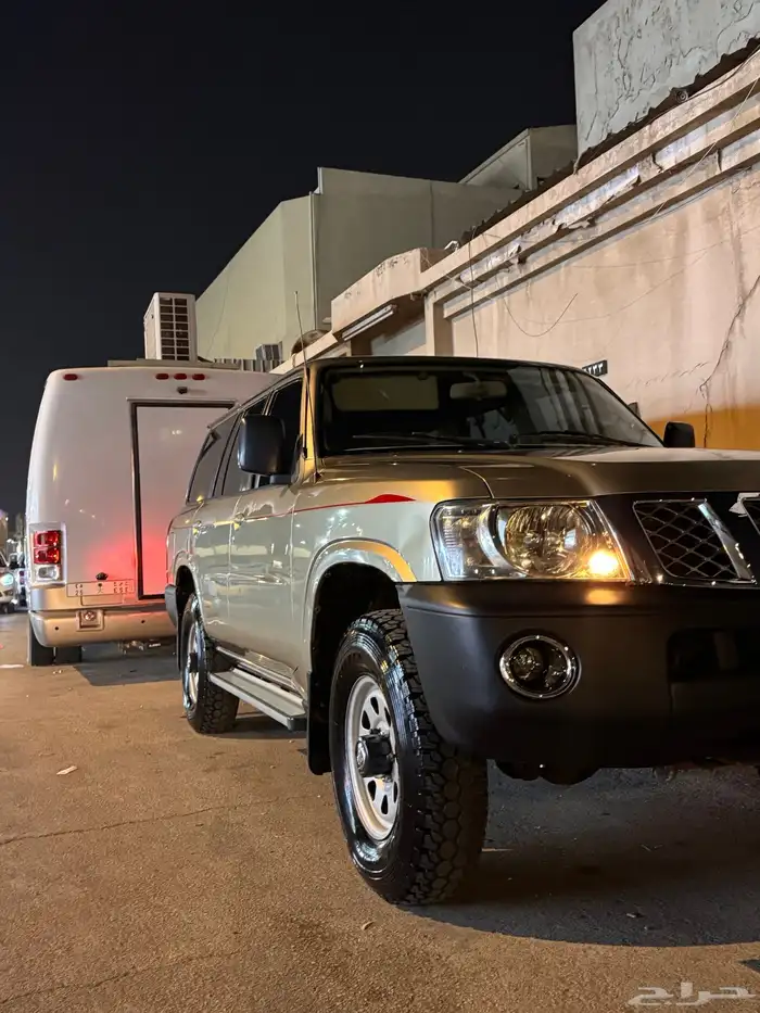 نيسان باترول 2009 سلق ذهبي 5