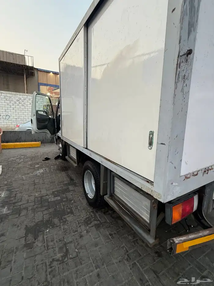 دينا هيونداي 2010 مخزنه 55 الف كيلو 55