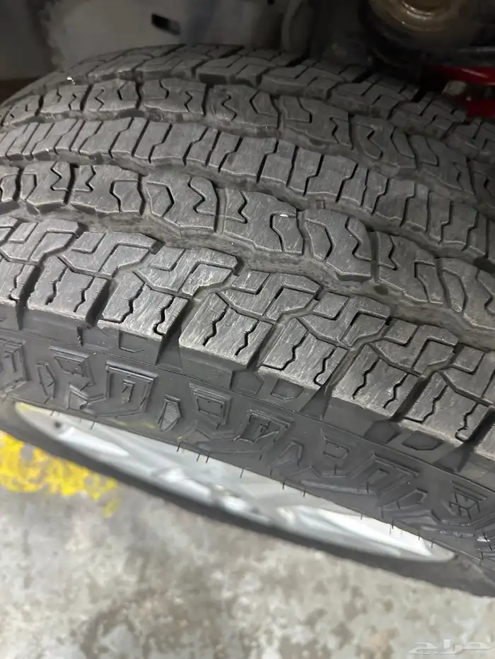 كفرات مستخدم مديل 23 و 22 مقاس 18 ماركة قويدر 4