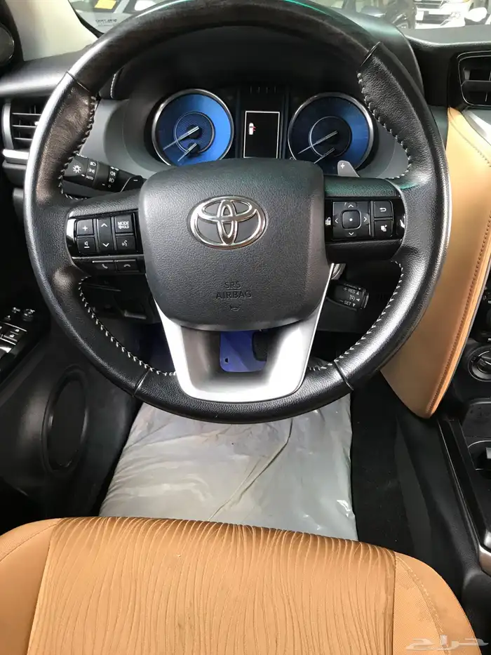 جيب فورتشنر VX1 موديل 2022 6 سلندر 24