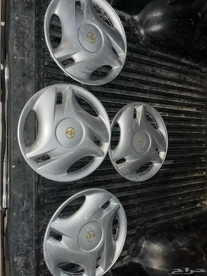 طياس هايلكس موديل 2005 او 2004 3