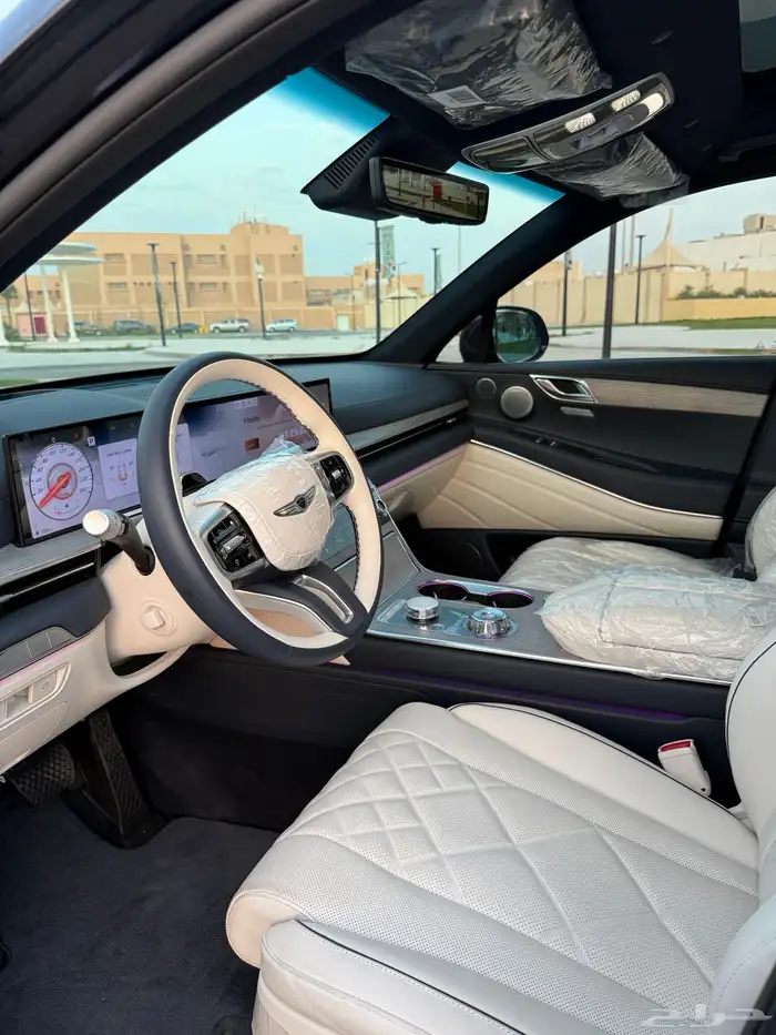 جينيسس GV80 2025 رويال فل كامل بحالة الاصفار 13
