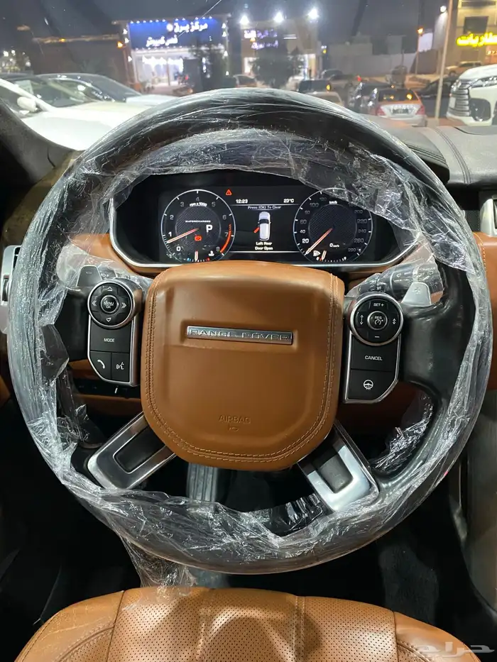 رينج روفر V8 المديل 2015 العدد 269 الف 12