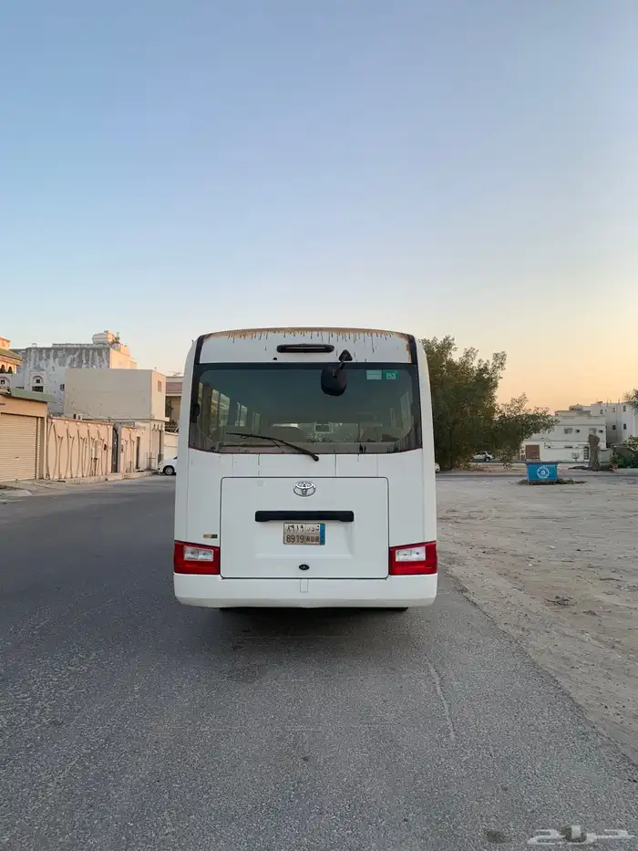 تويوتا باص ركاب كوستر  بنزين 5