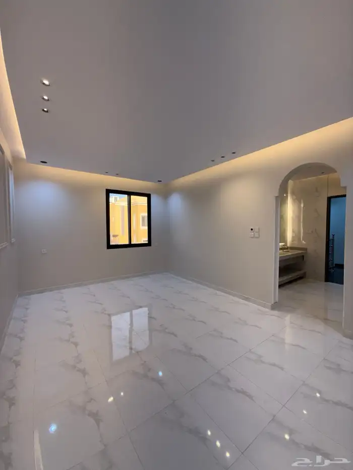 للبيع روفات علويه بدرج داخلي وخارجى شمال الخميس طريق 80 6