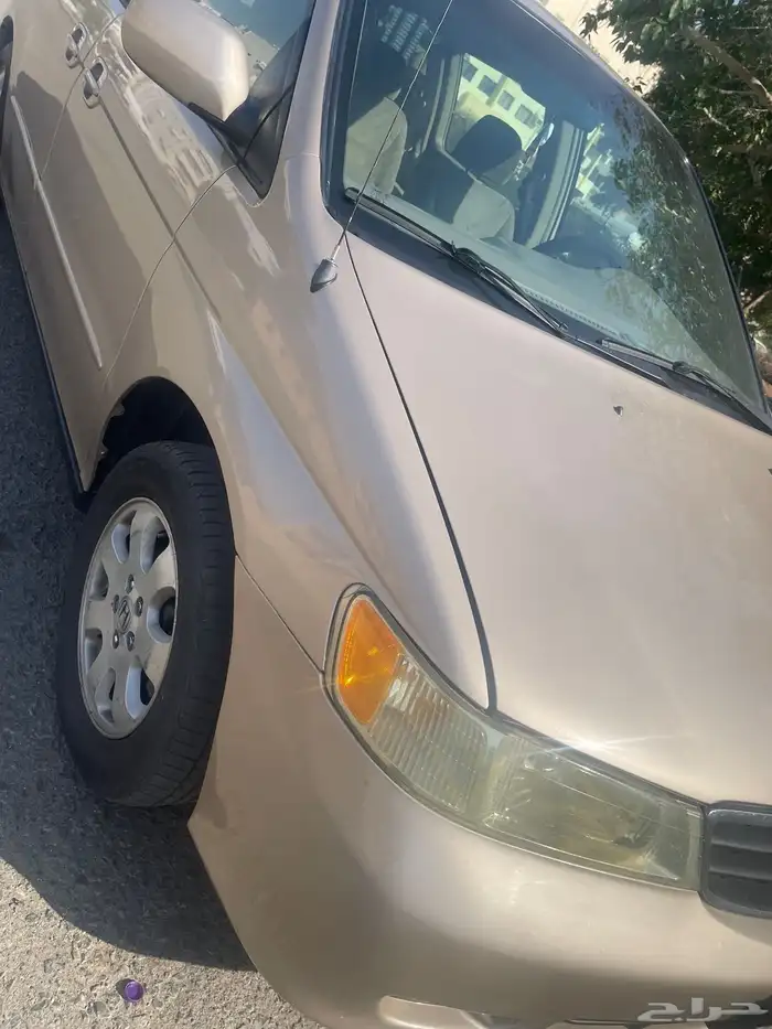 للبيع سيارة هوندا اوديسي 1