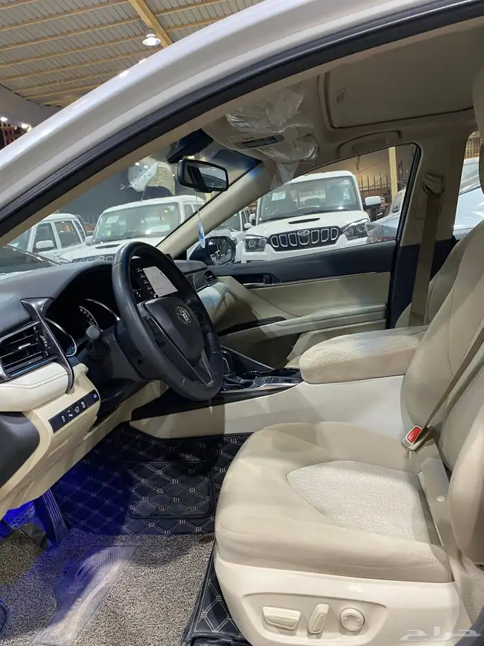 للبيع كامري 2023 GLE فل كامل هايبرد عبداللطيف عداد 70 الف 10