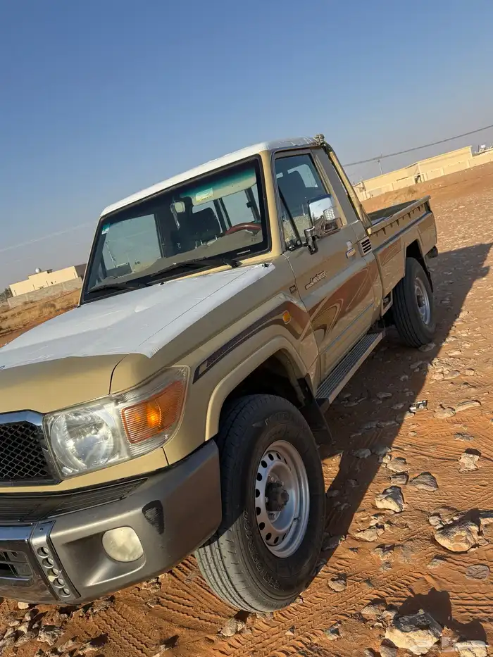 شاص الموديل 2015 نضيف الموتر 8 ريشه على الشرط وكاله 2