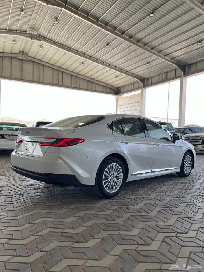 تويوتا كامري 2025 LE سعودي اصفار صادر لوحات جميع الألوان 5