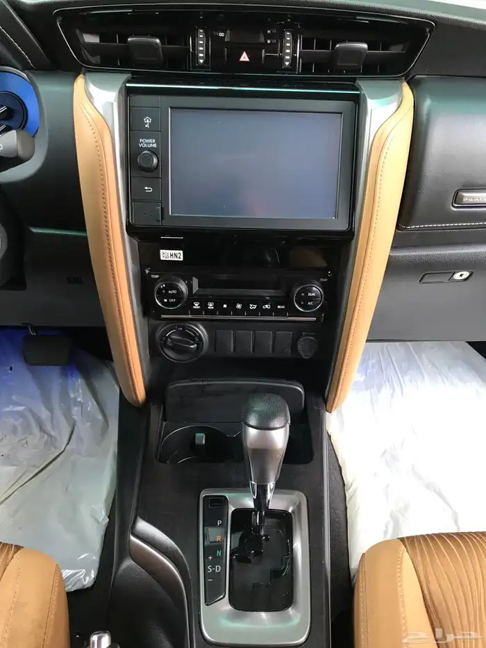 جيب فورتشنر VX1 موديل 2022 6 سلندر 20