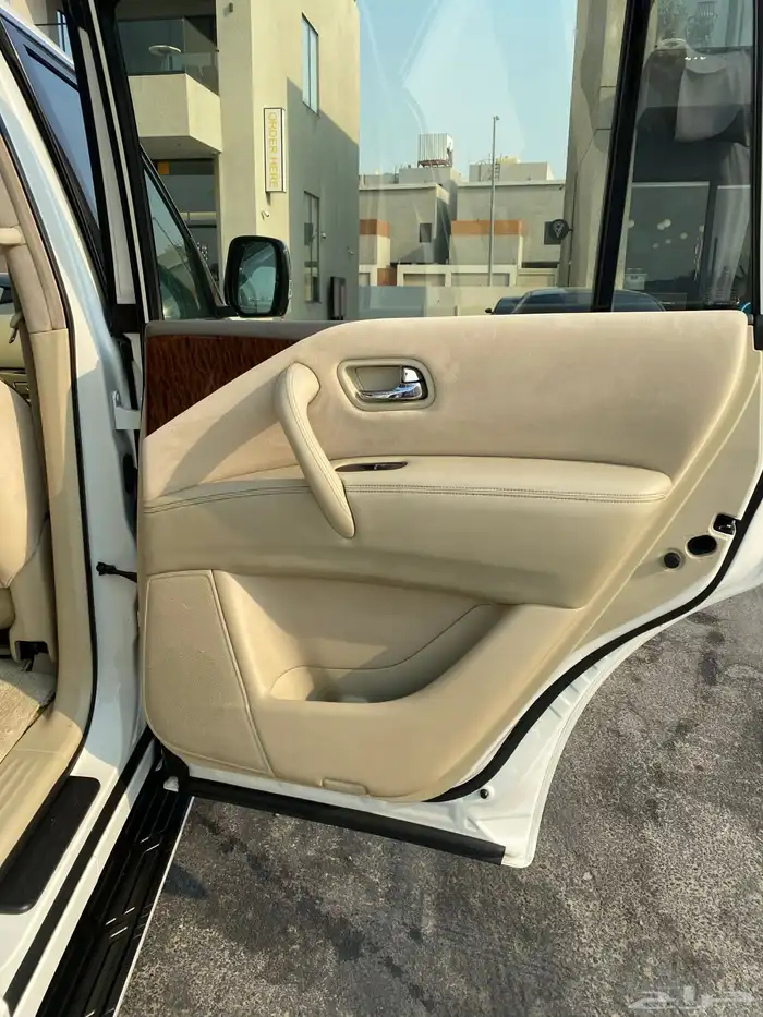 نيسان باترول 2013خالي من الرش ومحركات وكاله ثاني مالك 11