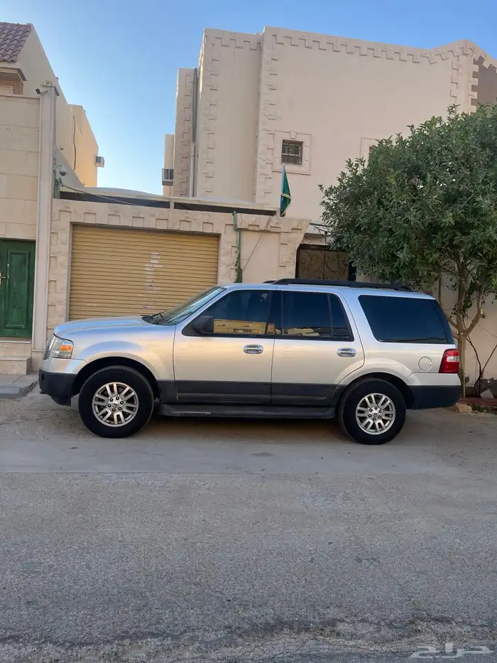 فورد اكسبديشن موديل 2012 أوتوماتيك بدون دبل ماشي 215 الف كلم 0