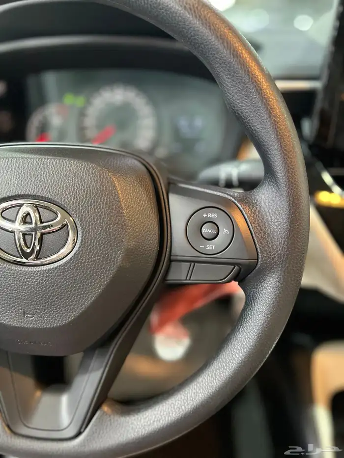 تويوتا كورولا XLi مطور جنوط 2.0 بنزين 2025 جديد 82.200 شامل 16