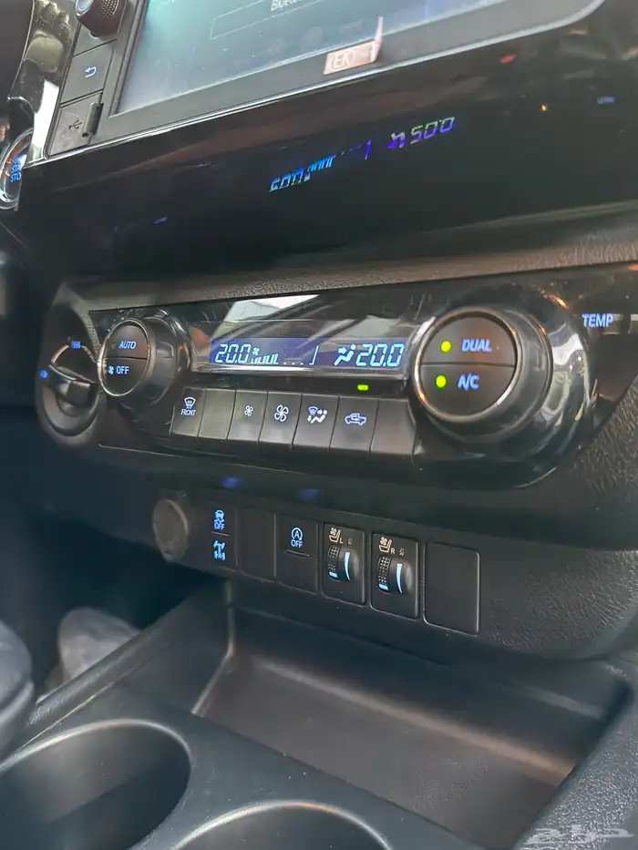 هايلوكس 2023 دبل ديزل فل كامل توماتيك 15