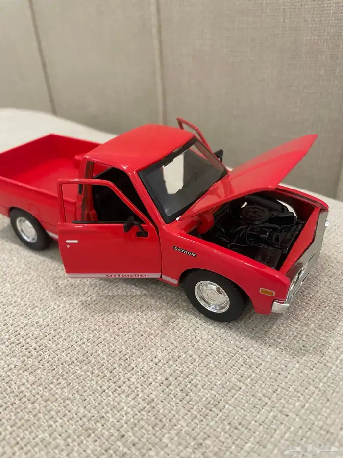 مجسم داتسون موديل 1973. 7