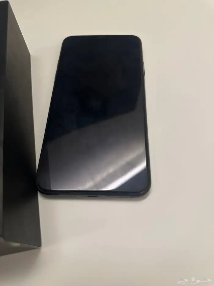 ايفون 11 برو ماكس للبيع 7