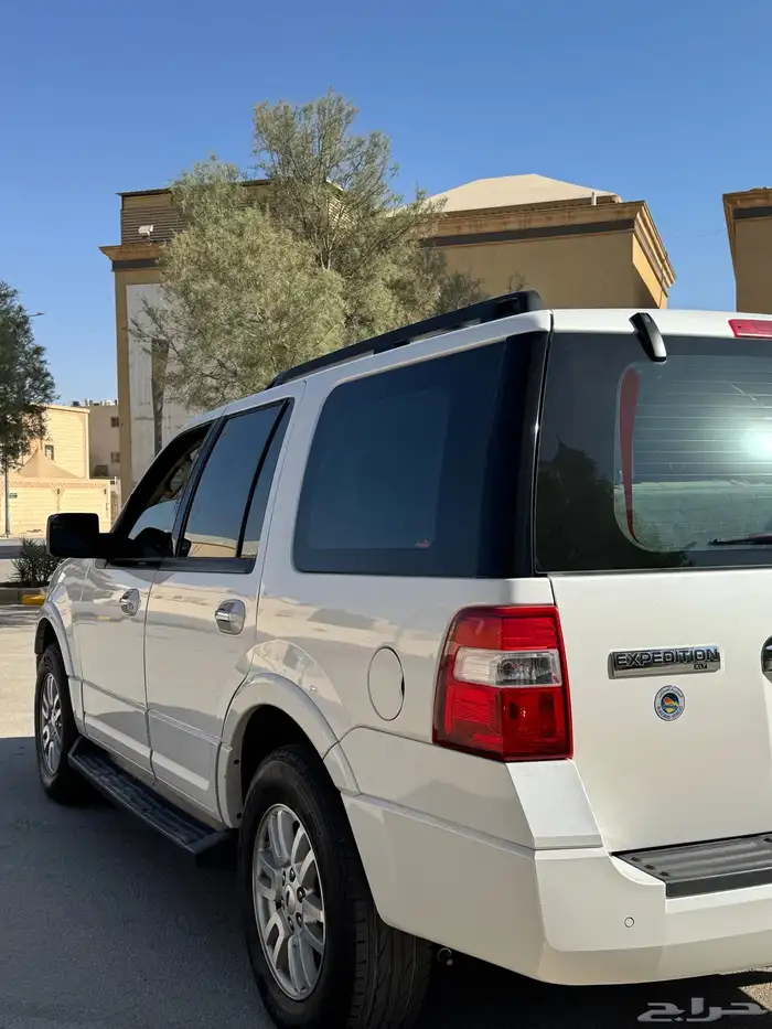 فورد اكسبيدشن 2013 5