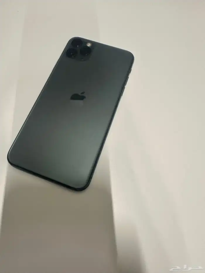 ايفون 11 برو ماكس للبيع 4