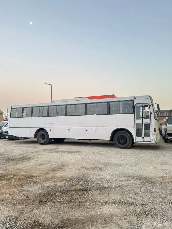 باص أشوك ليلاند ASHOK LEYLAND 0