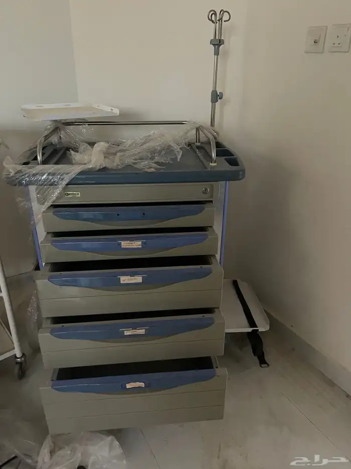 عربة إنعاش طوارى 0