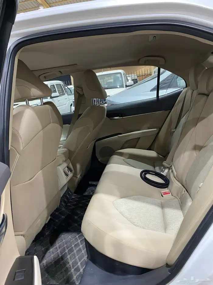 للبيع كامري 2023 GLE فل كامل هايبرد عبداللطيف عداد 70 الف 11