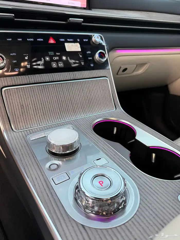 جينيسس GV80 2025 رويال فل كامل بحالة الاصفار 15