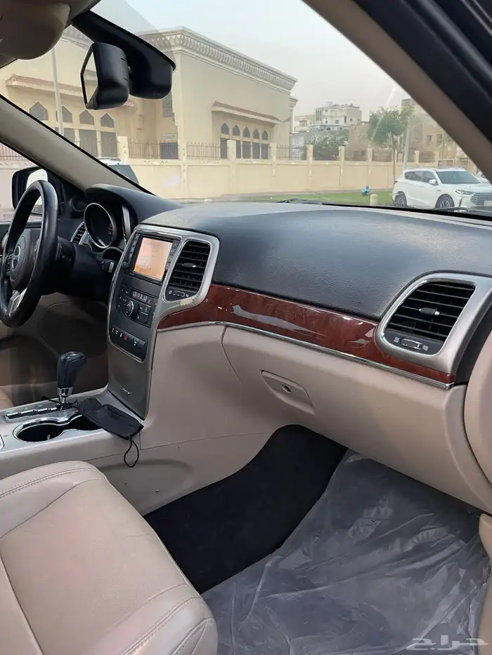 جراند شروكي Jeep 2011 فل كامل 12