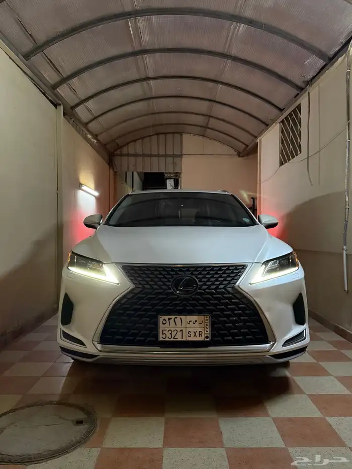 لكسز RX 2021 4